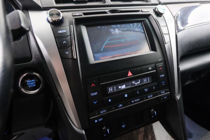 Toyota Camry VII (XV50) Рестайлинг с пробегом 2016 года, цена 1 849 000 рублей, 170000 км, седан, Автокод Объявления