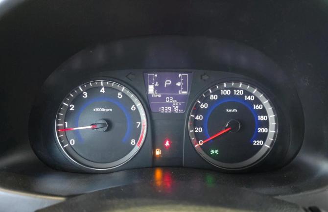 Hyundai Solaris I Рестайлинг с пробегом 2016 года, цена 1 065 000 рублей, 133511 км, хэтчбек, Автокод Объявления