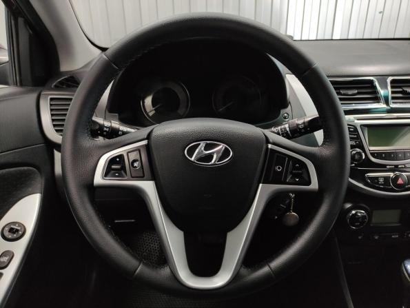 Hyundai Solaris I с пробегом 2012 года, цена 840 000 рублей, 135816 км, хэтчбек, Автокод Объявления