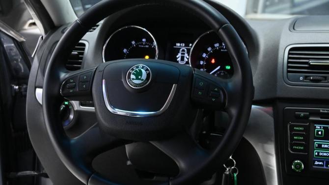 Skoda Yeti I с пробегом 2012 года, цена 795 000 рублей, 211534 км, внедорожник, Автокод Объявления