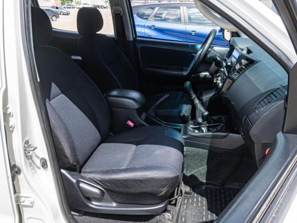 Toyota Hilux VII Рестайлинг с пробегом 2014 года, цена 2 170 000 рублей, 177574 км, offers.body_type.unknown, Автокод Объявления