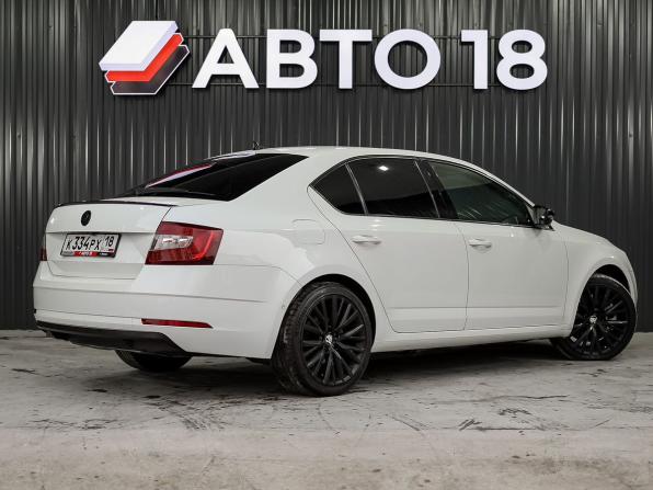 Skoda Octavia III (A7) Рестайлинг с пробегом 2019 года, цена 2 360 000 рублей, 155558 км, лифтбек, Автокод Объявления