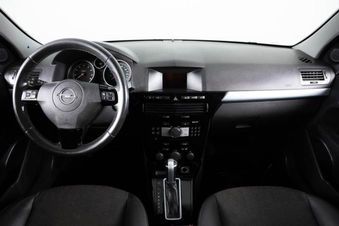 Opel Astra H Рестайлинг с пробегом 2010 года, цена 639 000 рублей, 245000 км, седан, Автокод Объявления
