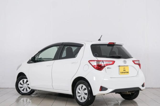 Toyota Vitz III (XP130) Рестайлинг 2 с пробегом 2017 года, цена 899 000 рублей, 85000 км, хэтчбек, Автокод Объявления