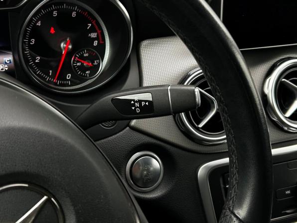 Mercedes-Benz GLA I (X156) Рестайлинг с пробегом 2019 года, цена 2 528 200 рублей, 95783 км, внедорожник, Автокод Объявления