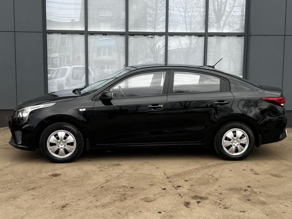 Kia Rio IV Рестайлинг с пробегом 2021 года, цена 1 325 000 рублей, 67142 км, седан, Автокод Объявления