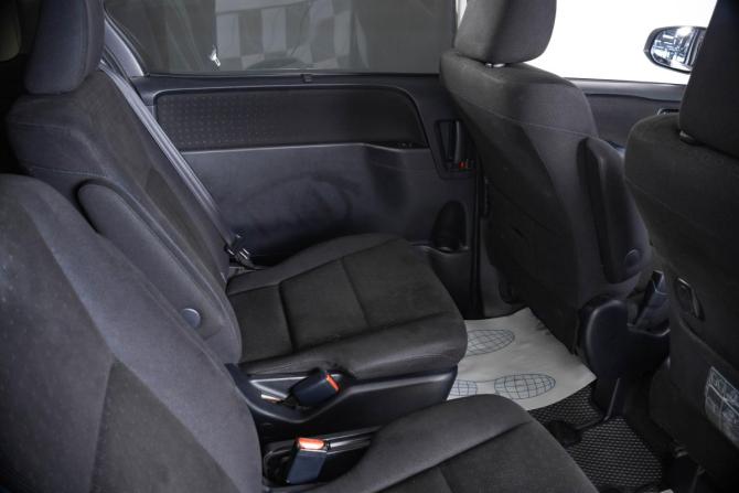 Toyota Voxy III (R80) с пробегом 2014 года, цена 1 799 000 рублей, 149256 км, минивэн, Автокод Объявления