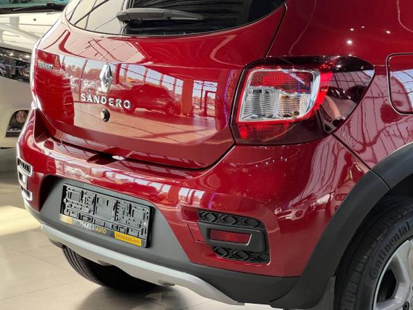 Renault Sandero II Рестайлинг с пробегом 2019 года, цена 1 350 000 рублей, 55700 км, хэтчбек, Автокод Объявления