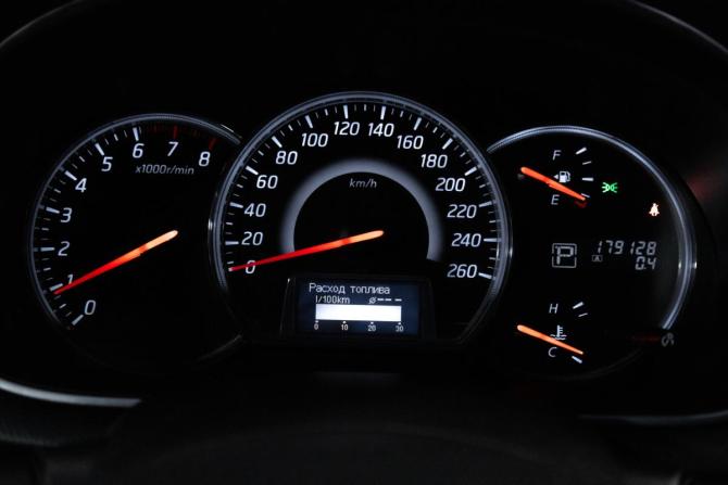 Nissan Teana II с пробегом 2011 года, цена 1 099 999 рублей, 179000 км, седан, Автокод Объявления