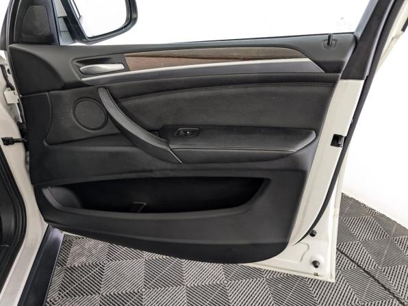 BMW X5 II (E70) Рестайлинг с пробегом 2013 года, цена 2 900 000 рублей, 148749 км, внедорожник, Автокод Объявления
