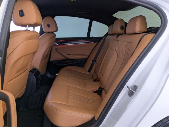 BMW 5 серии VII (G30/G31/G38) Рестайлинг с пробегом 2021 года, цена 5 330 000 рублей, 52720 км, седан, Автокод Объявления