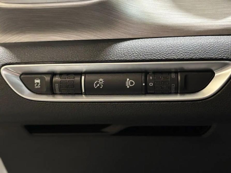 Geely Coolray I Саратов  - изображение 16