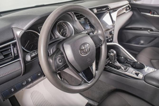 Toyota Camry VIII (XV70) с пробегом 2020 года, цена 2 499 000 рублей, 130000 км, седан, Автокод Объявления