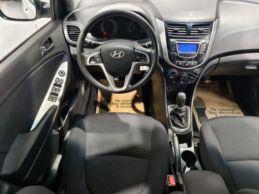 Hyundai Solaris I Курск  - изображение 9