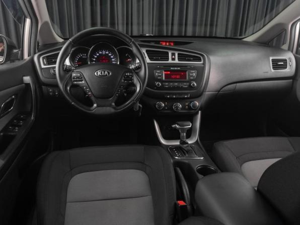Kia Ceed II с пробегом 2015 года, цена 1 349 000 рублей, 87381 км, хэтчбек, Автокод Объявления
