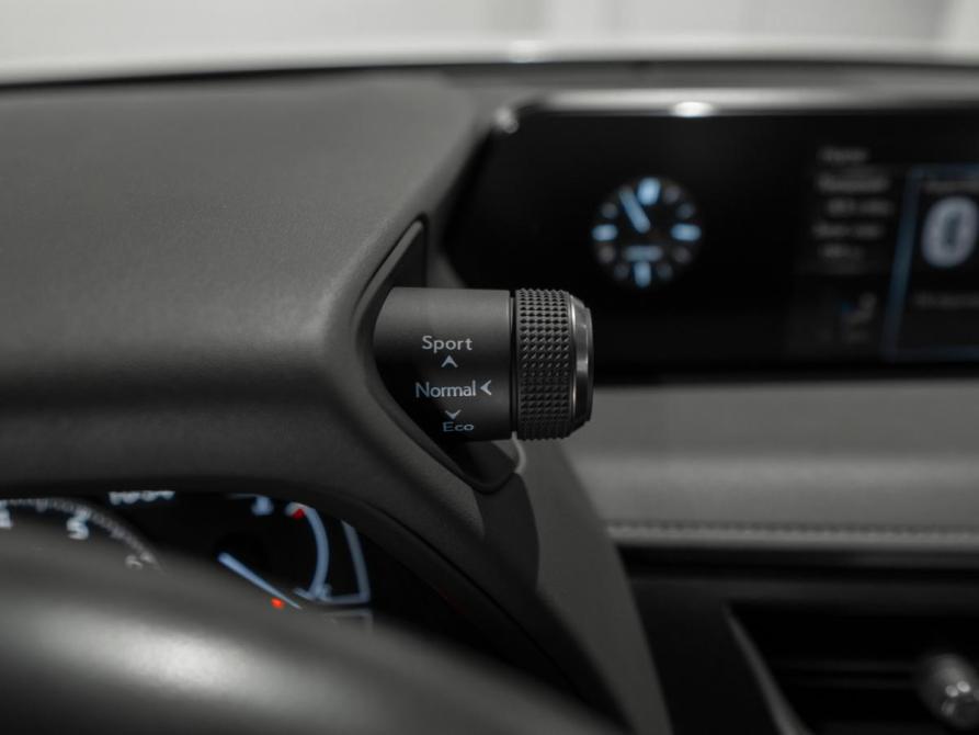 Lexus UX I Москва  - изображение 14