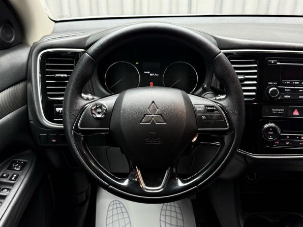 Mitsubishi Outlander III Рестайлинг 2 с пробегом 2016 года, цена 1 949 000 рублей, 158615 км, внедорожник, Автокод Объявления
