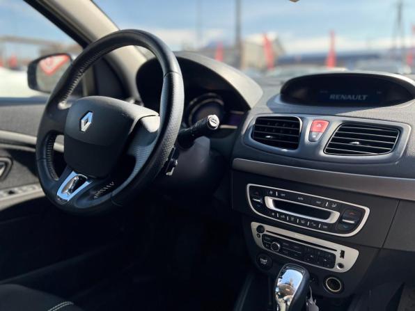 Renault Megane III Рестайлинг 2 с пробегом 2014 года, цена 850 000 рублей, 108971 км, хэтчбек, Автокод Объявления