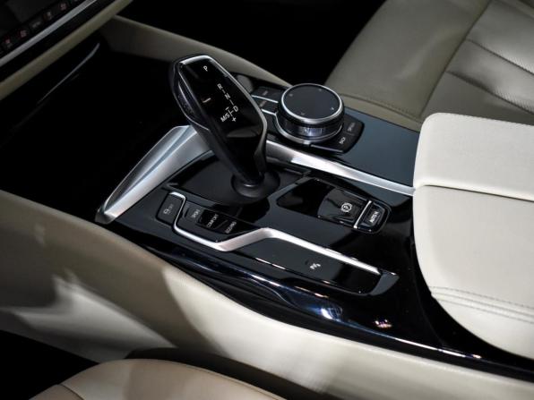 BMW 5 серии VII (G30/G31/G38) Рестайлинг с пробегом 2021 года, цена 4 390 000 рублей, 45689 км, седан, Автокод Объявления