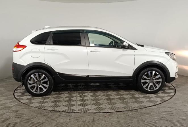 Lada (ВАЗ) XRAY I с пробегом 2018 года, цена 1 240 000 рублей, 93284 км, хэтчбек, Автокод Объявления