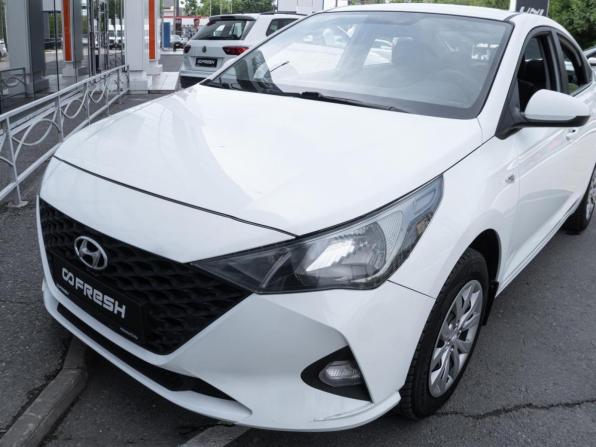 Hyundai Solaris II Рестайлинг с пробегом 2021 года, цена 1 289 000 рублей, 46848 км, седан, Автокод Объявления