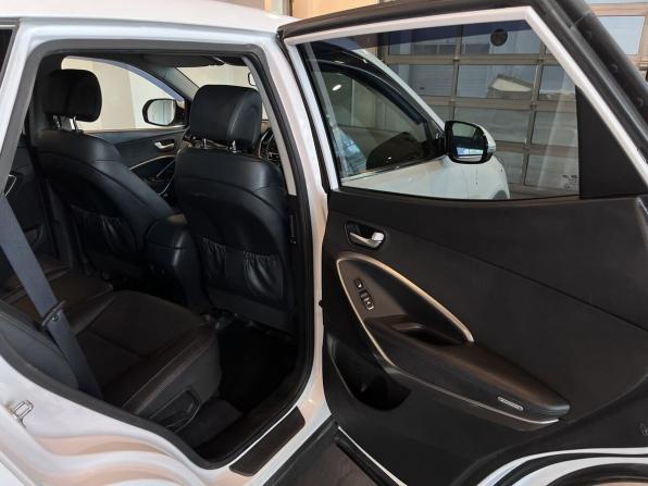 Hyundai Santa Fe III Рестайлинг с пробегом 2017 года, цена 2 350 000 рублей, 152455 км, внедорожник, Автокод Объявления