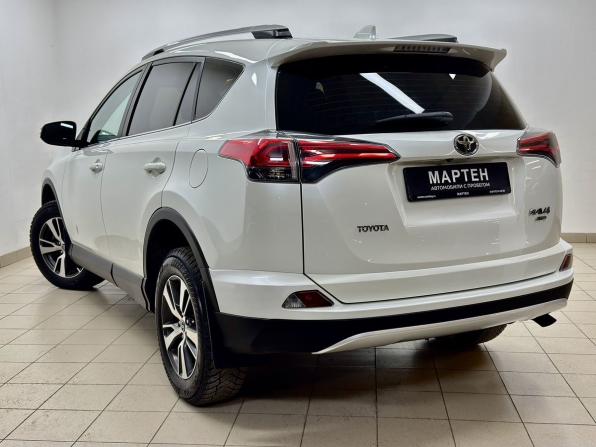 Toyota RAV4 IV (XA40) Рестайлинг с пробегом 2017 года, цена 2 395 000 рублей, 140863 км, внедорожник, Автокод Объявления