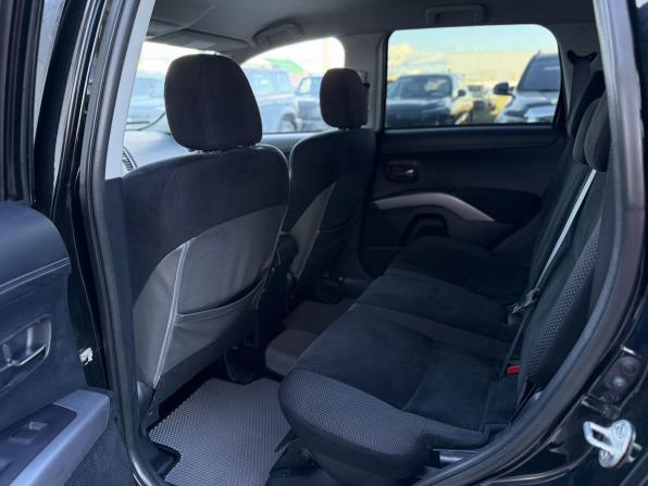 Mitsubishi Outlander II Рестайлинг с пробегом 2012 года, цена 775 000 рублей, 295957 км, внедорожник, Автокод Объявления