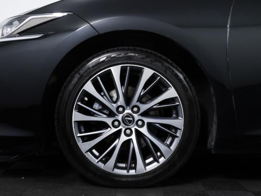 Lexus ES VII Москва  - изображение 27