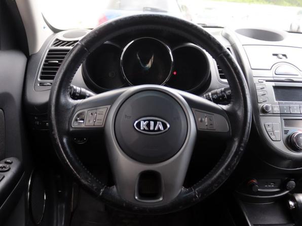 Kia Soul I Рестайлинг с пробегом 2011 года, цена 823 000 рублей, 196000 км, хэтчбек, Автокод Объявления