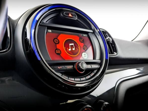 Mini Countryman II с пробегом 2018 года, цена 1 790 000 рублей, 103996 км, внедорожник, Автокод Объявления
