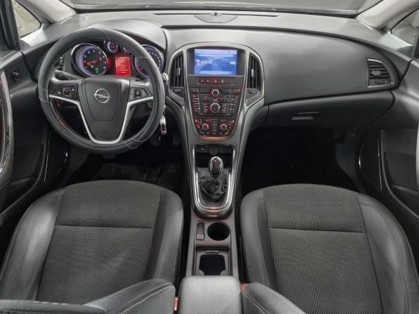 Opel Astra J с пробегом 2010 года, цена 489 000 рублей, 209717 км, хэтчбек, Автокод Объявления
