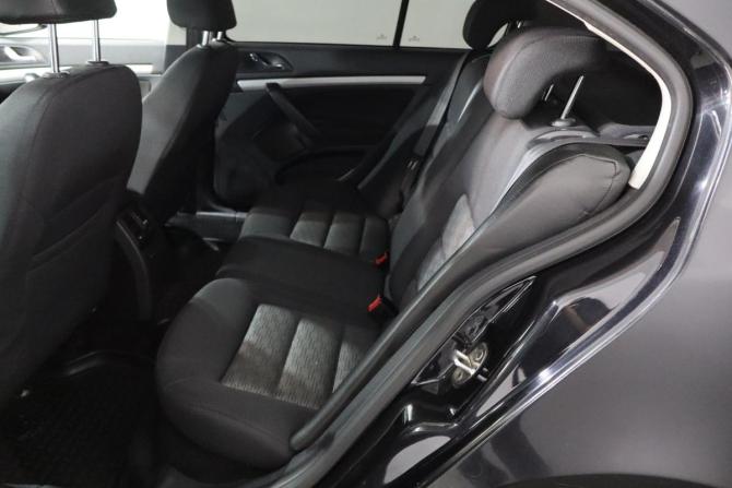 Skoda Octavia II (A5) Рестайлинг с пробегом 2012 года, цена 699 000 рублей, 261000 км, лифтбек, Автокод Объявления
