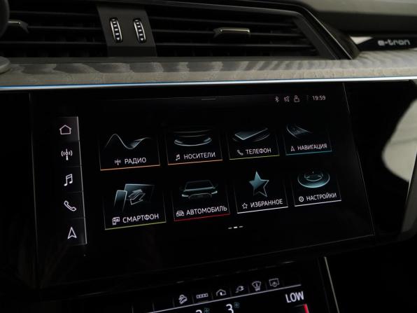 Audi e-tron I с пробегом 2021 года, цена 5 547 031 рубль, 32558 км, внедорожник, Автокод Объявления