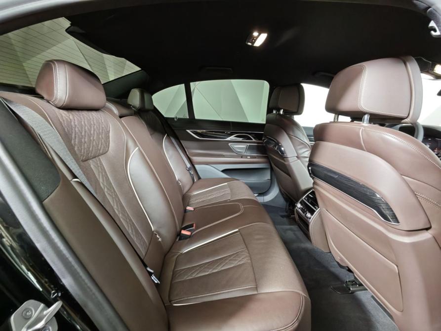 BMW 7 серии VI (G11/G12) Рестайлинг Москва  - изображение 14