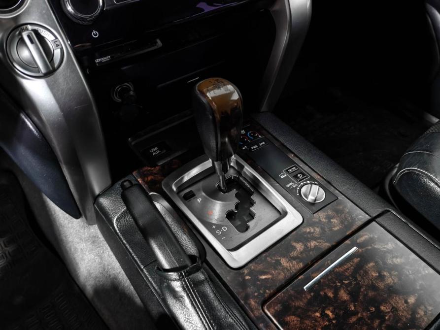 Toyota Land Cruiser 200 Series Рестайлинг 1 Санкт-Петербург  - изображение 12