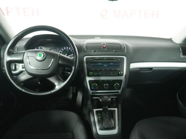 Skoda Octavia II (A5) Рестайлинг с пробегом 2011 года, цена 685 000 рублей, 286169 км, лифтбек, Автокод Объявления