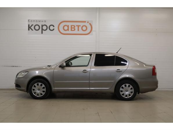 Skoda Octavia II (A5) Рестайлинг с пробегом 2013 года, цена 557 900 рублей, 217000 км, лифтбек, Автокод Объявления