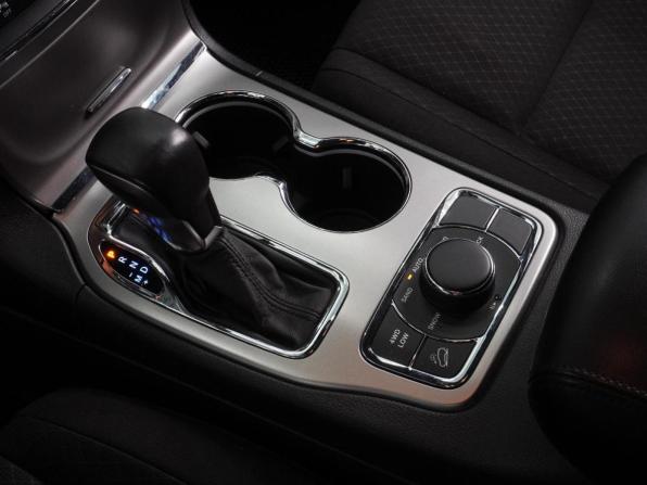 Jeep Grand Cherokee IV (WK2) Рестайлинг с пробегом 2018 года, цена 3 299 000 рублей, 166912 км, внедорожник, Автокод Объявления