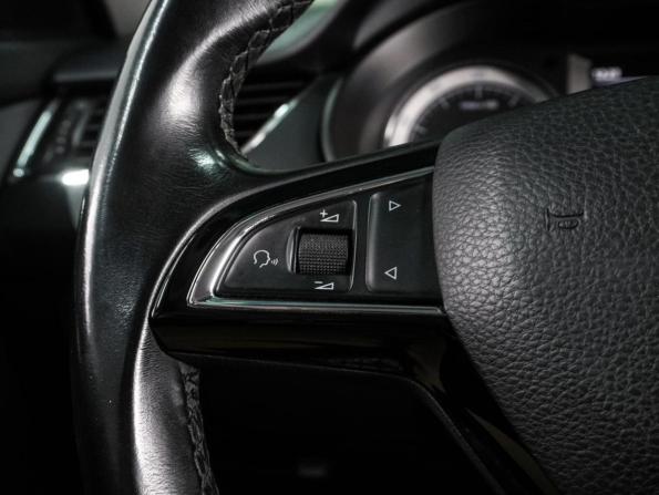 Skoda Octavia III (A7) Рестайлинг с пробегом 2018 года, цена 1 974 000 рублей, 134402 км, лифтбек, Автокод Объявления