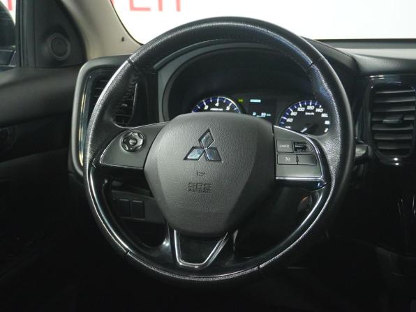 Mitsubishi Outlander III Рестайлинг 3 с пробегом 2018 года, цена 1 973 000 рублей, 94211 км, внедорожник, Автокод Объявления