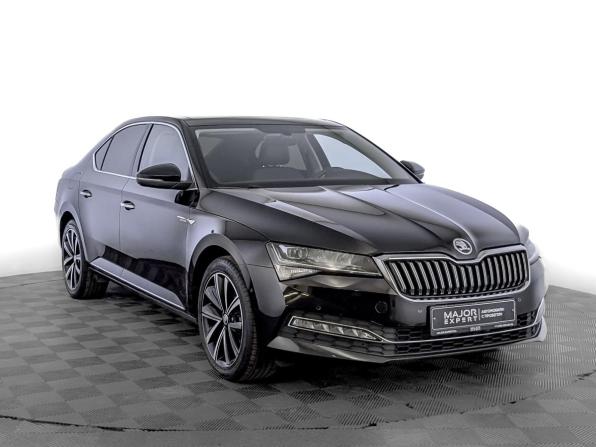 Skoda Superb III Рестайлинг с пробегом 2024 года, цена 2 900 000 рублей, 66490 км, лифтбек, Автокод Объявления