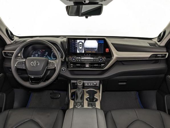Toyota Highlander IV (XU70) с пробегом 2024 года, цена 4 940 000 рублей, 34400 км, внедорожник, Автокод Объявления