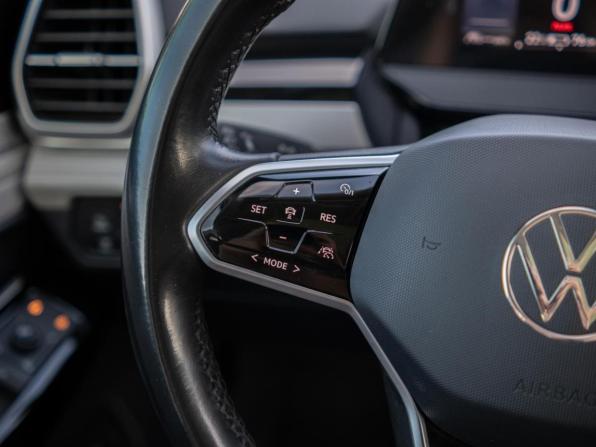 Volkswagen ID.6 с пробегом 2022 года, цена 3 699 000 рублей, 57205 км, внедорожник, Автокод Объявления