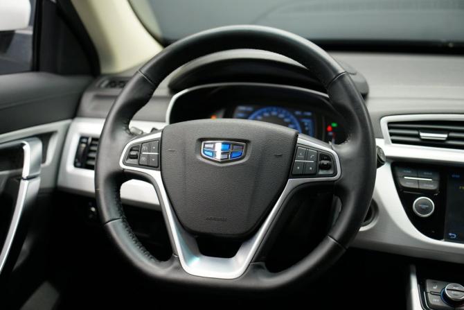Geely Atlas I с пробегом 2018 года, цена 1 590 000 рублей, 175290 км, внедорожник, Автокод Объявления