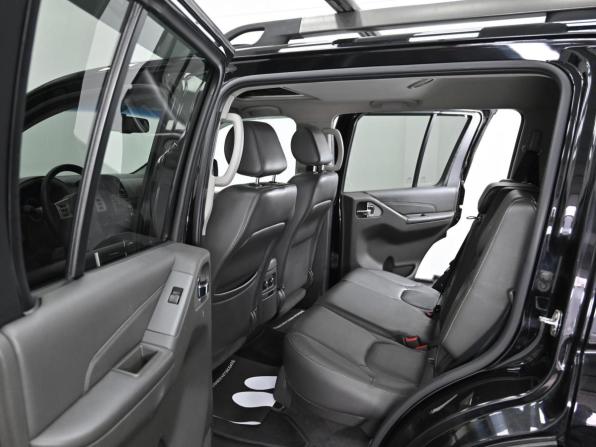 Nissan Pathfinder III Рестайлинг с пробегом 2011 года, цена 1 449 000 рублей, 138000 км, внедорожник, Автокод Объявления