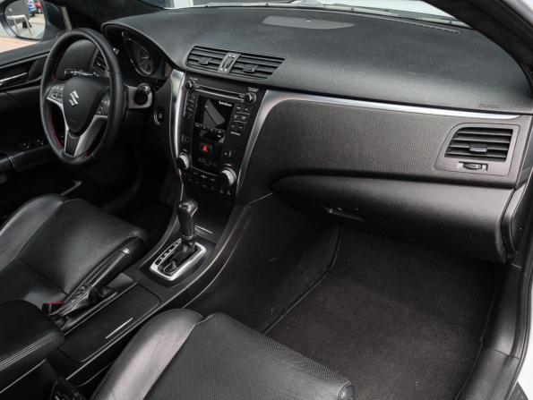 Suzuki Kizashi с пробегом 2011 года, цена 1 050 000 рублей, 309997 км, седан, Автокод Объявления