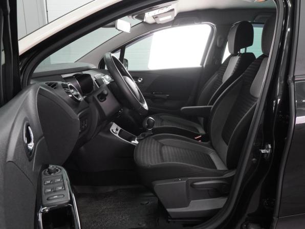 Renault Kaptur I с пробегом 2016 года, цена 1 499 000 рублей, 132182 км, внедорожник, Автокод Объявления