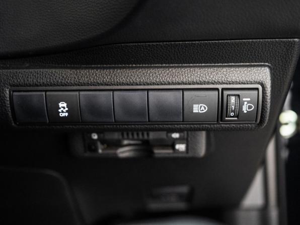 Toyota Corolla XII (E210) с пробегом 2020 года, цена 1 900 000 рублей, 35227 км, хэтчбек, Автокод Объявления