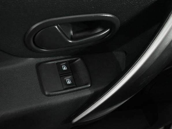 Renault Sandero II с пробегом 2017 года, цена 990 000 рублей, 70493 км, хэтчбек, Автокод Объявления